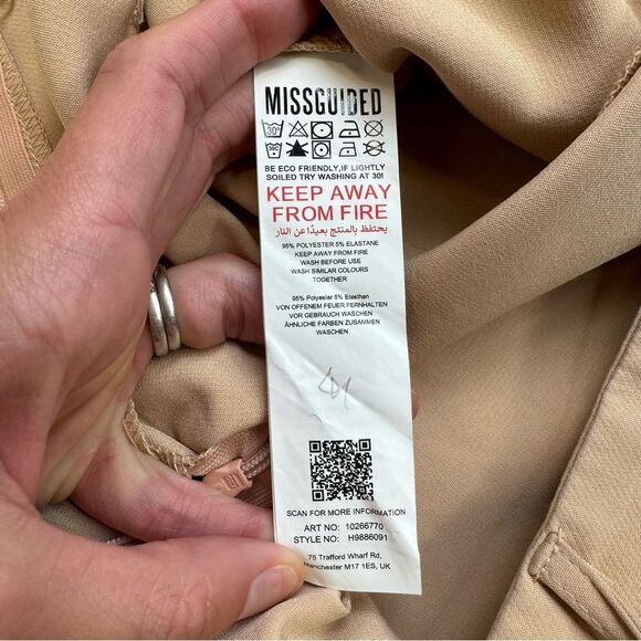 Missguided Women's Tailored Basic Shorts 6 Beige Tan Light Brown High Rise Pleat - Picture 6 of 12